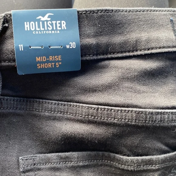 Hollister Size 11 Mid-Rise Short 5” - Picture 2 of 8